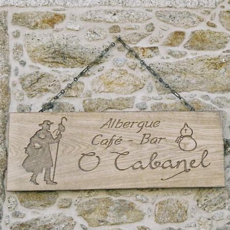 O Cabanel Albergue-Bar Villastose Bagian luar foto
